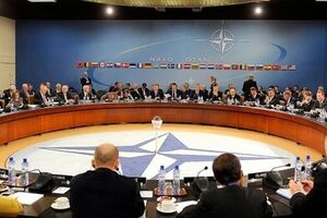 1 апреля НАТО прекратило сотрудничество с Россией