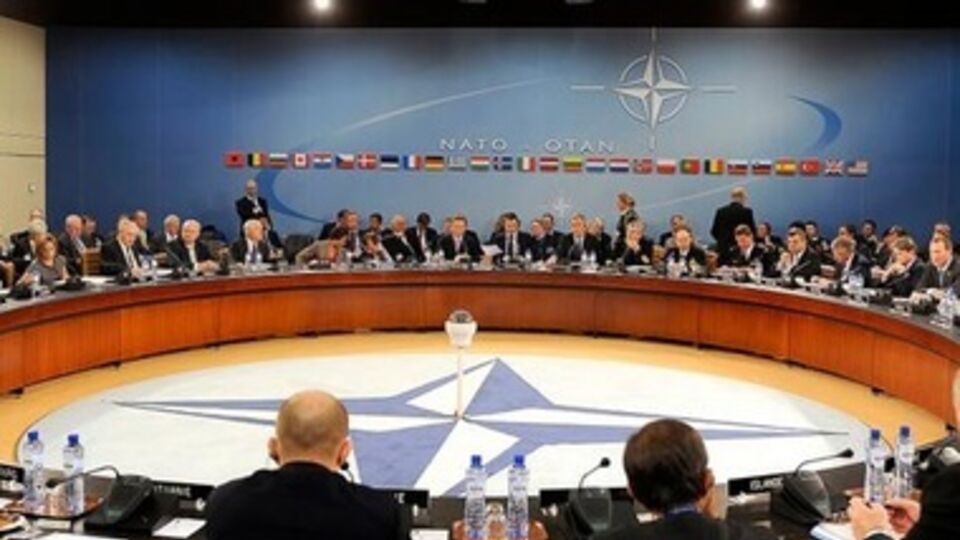 1 апреля НАТО прекратило сотрудничество с Россией