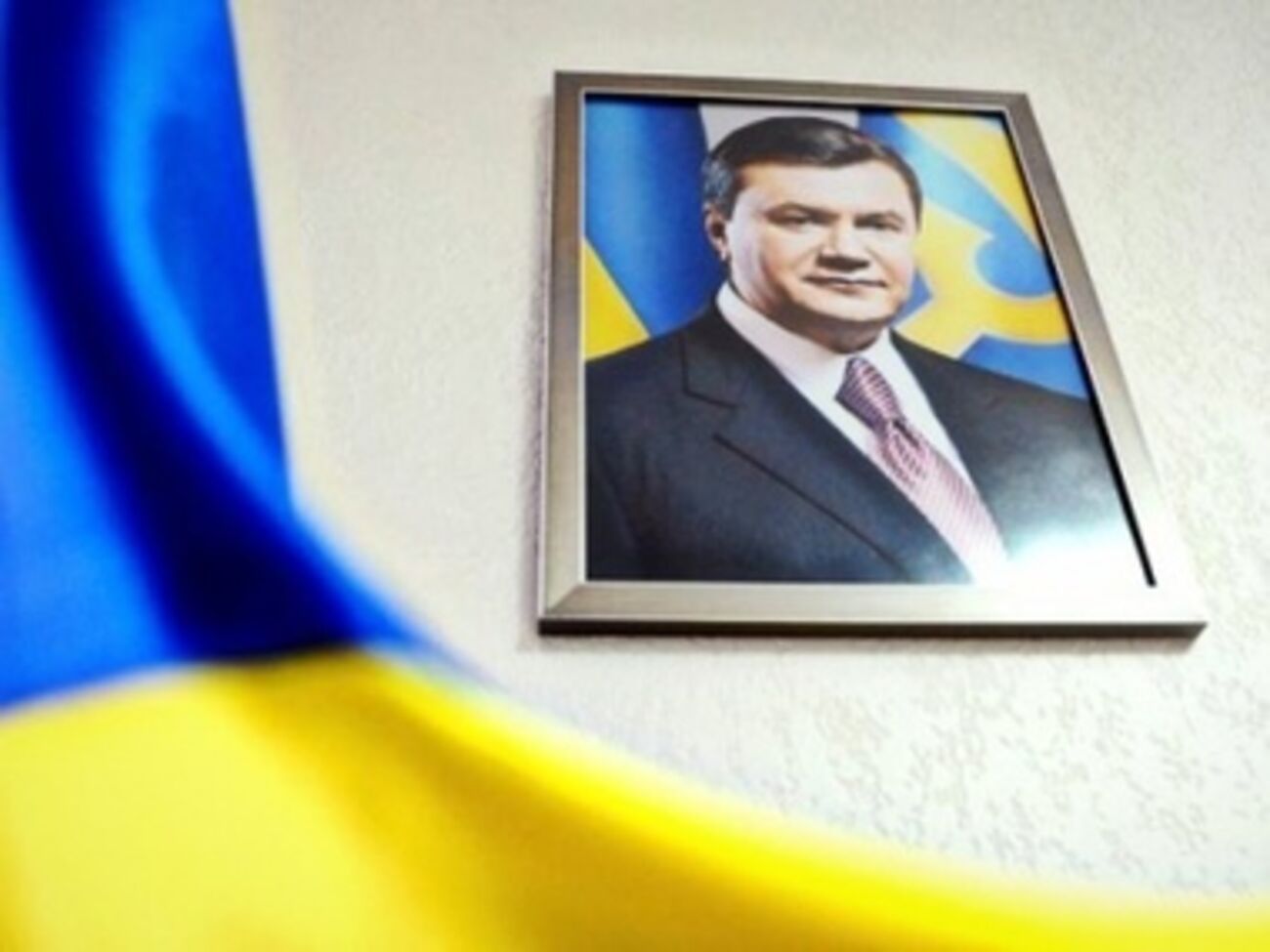 По мнению сотрудников Генпрокуратуры, лесные хозяйства переплатили за президентские портреты
