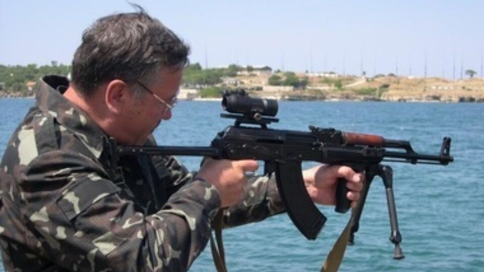 Гриценко поддерживает легализацию оружия