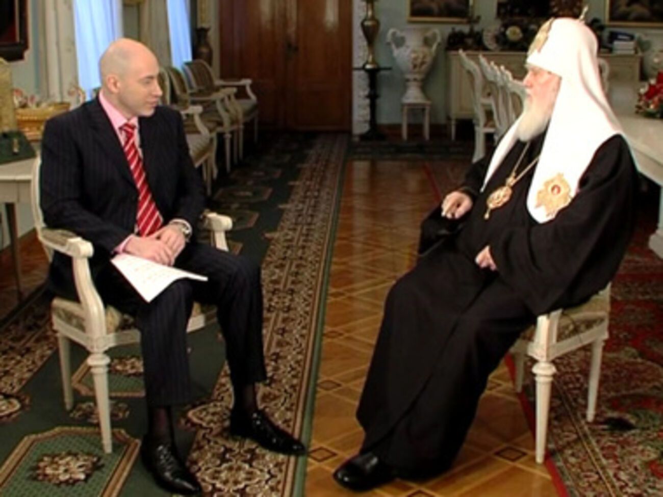 Патриарх Филарет: Офицер МГБ предложил открывать тайну исповеди, а после моего отказа достал пистолет и сказал: "Можем вас расстрелять"