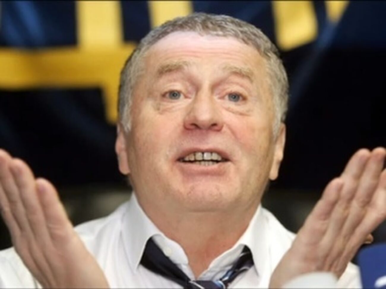 Журналисты будут судиться с лидером ЛДПР