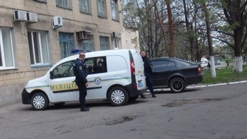 СМИ сообщают, что из больницы в Мариуполе выкрали раненого мужчину