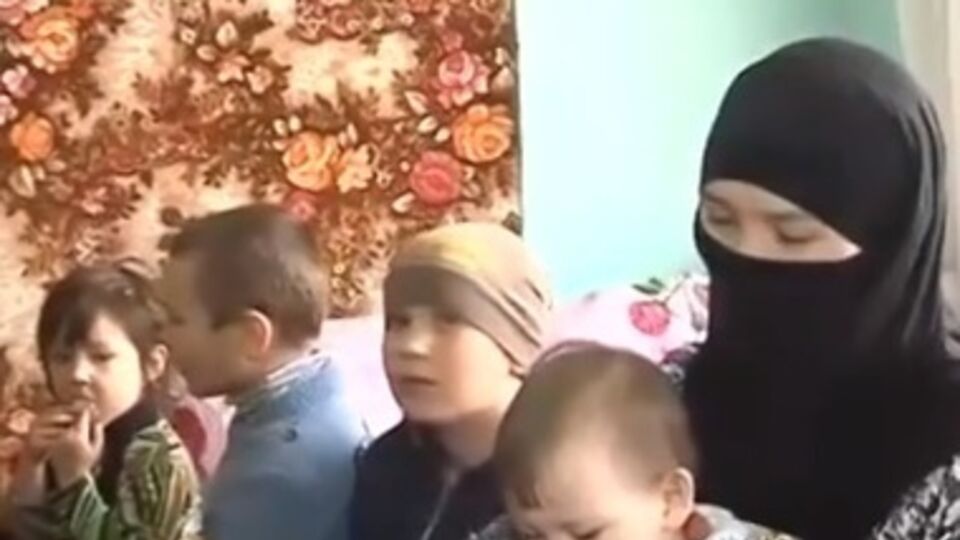 Крымских татар-переселенцев просят освободить помещения санатория в Винницкой области