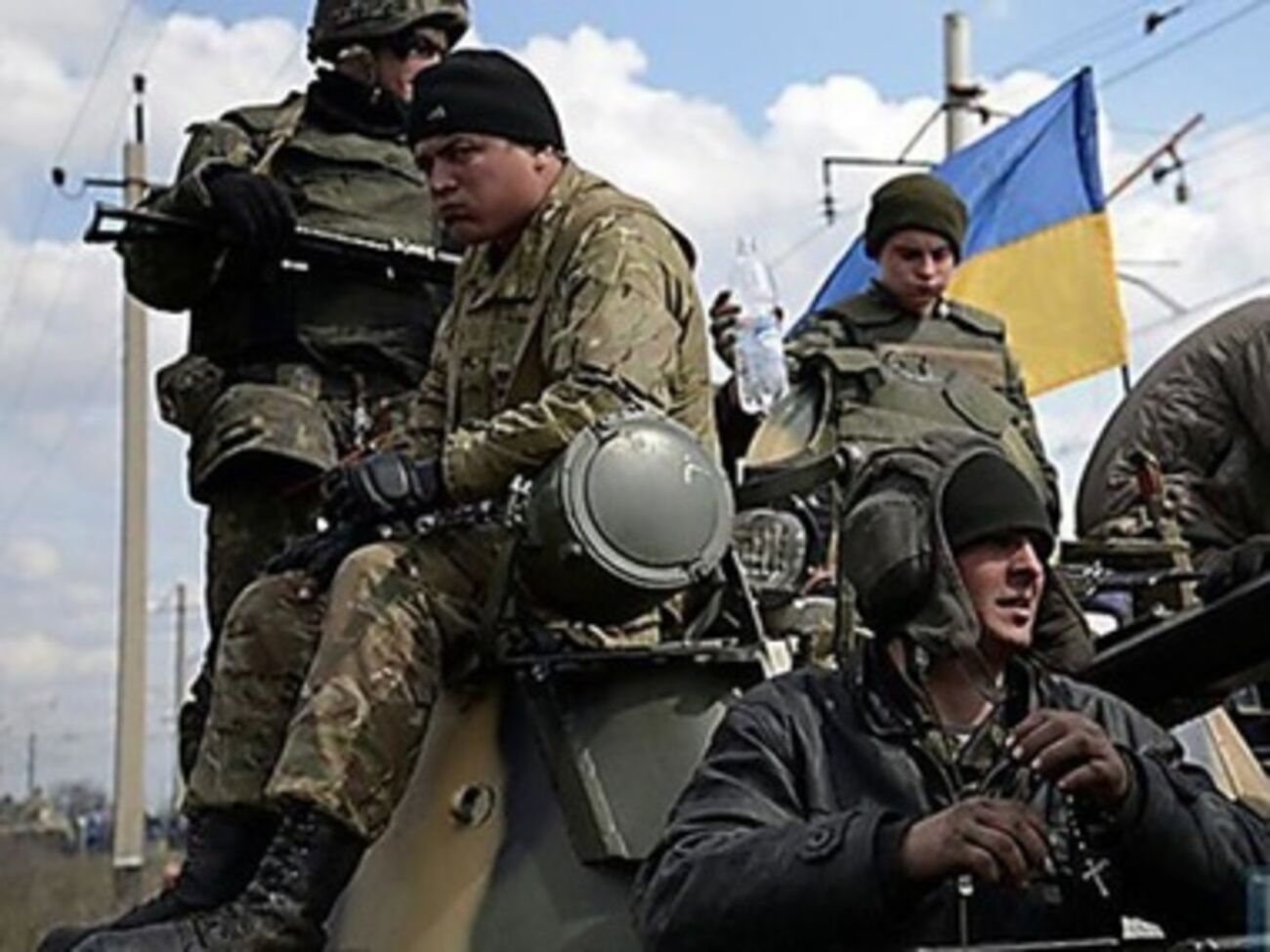 Также на блокпосту вместе с десантниками будут представители других силовых структур