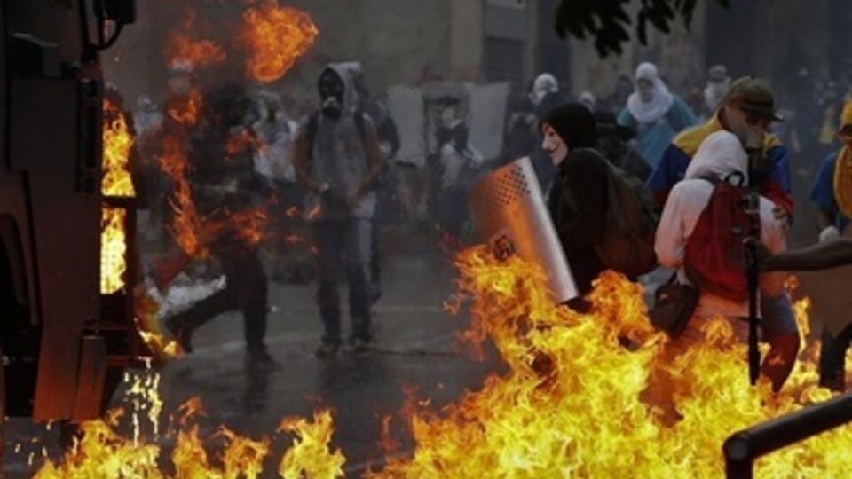 В Венесуэле не стихают протесты