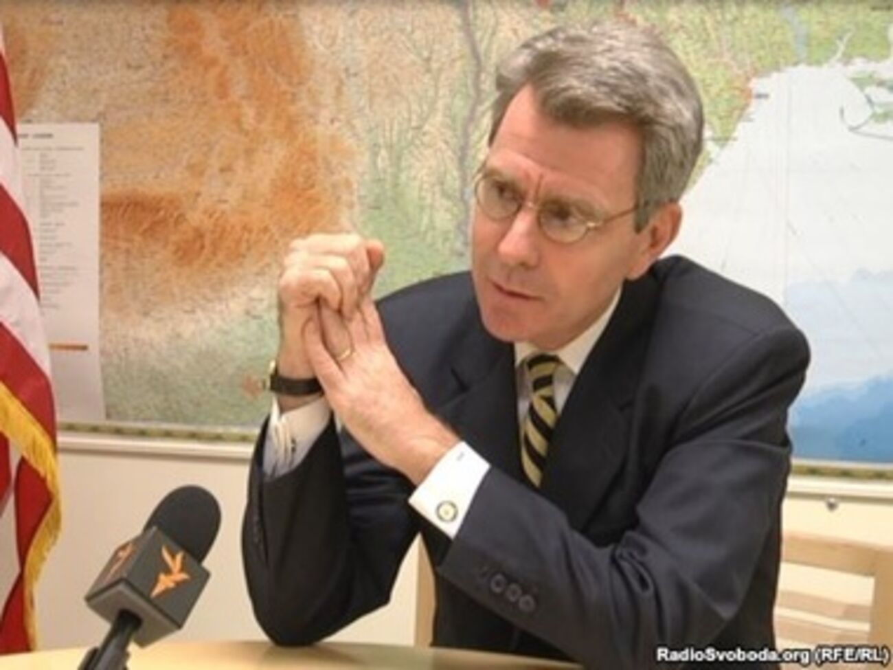 Пайетт считает, что Украине нужно сосредоточиться на дипломатии, а не на военном соперничестве с Россией