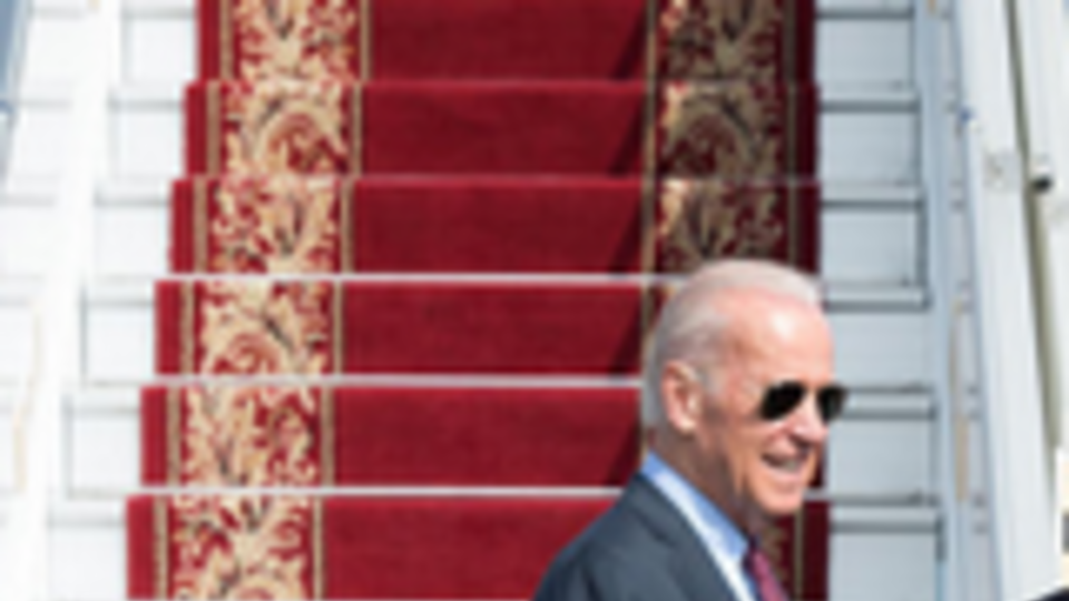 Байден уже прибыл в Киев