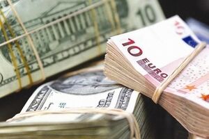 Гривна продолжает набирать позиции