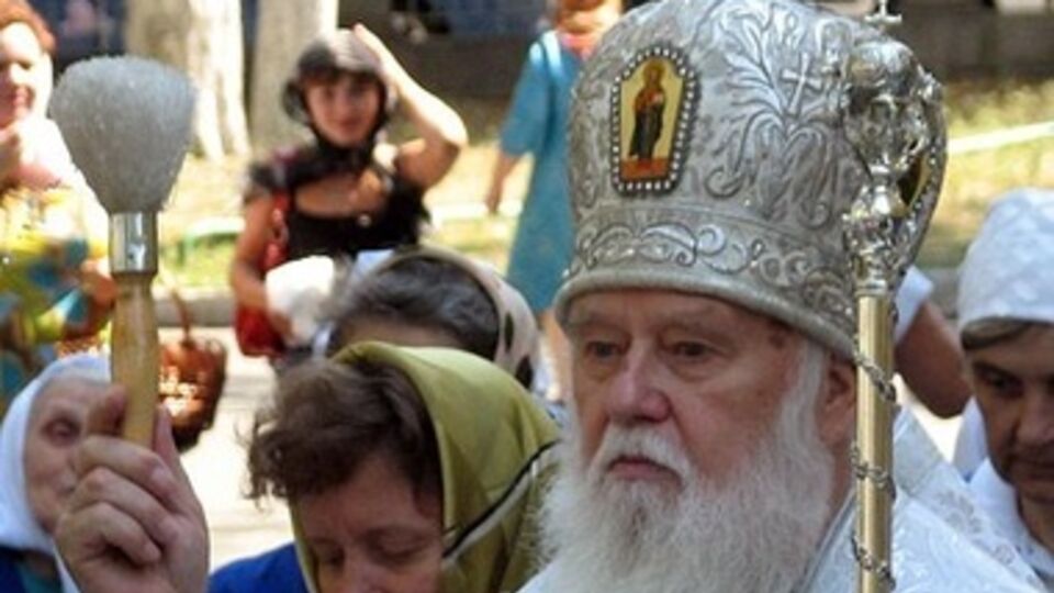 Православная церковь поддерживает действия нынешней власти