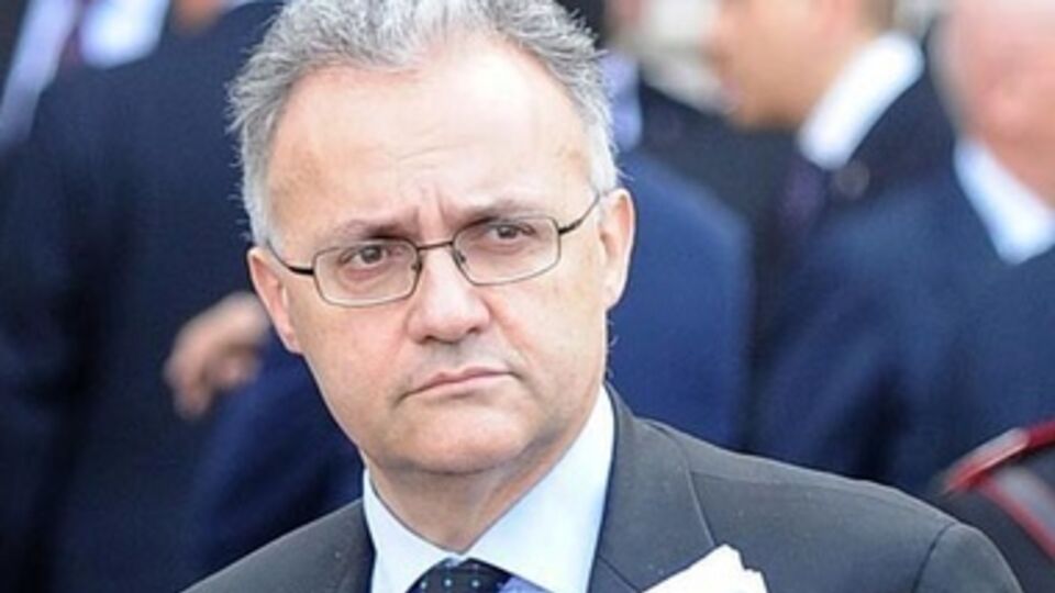 Сенатор Италии Марио Мауро