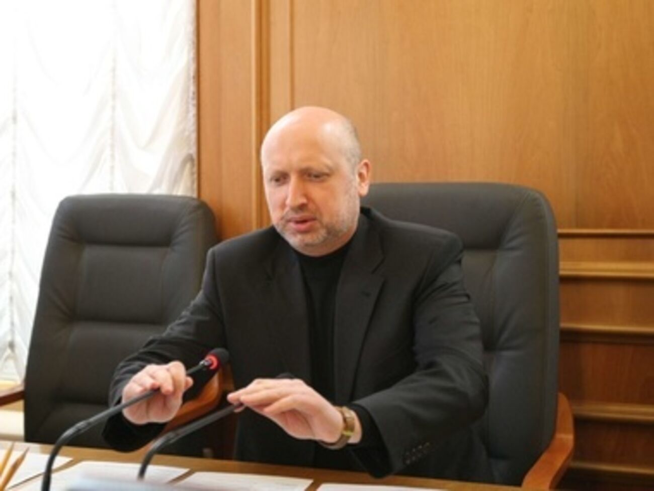 Александр Турчинов считает, что эти преступления делались при полной поддержке РФ