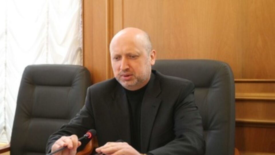 Александр Турчинов считает, что эти преступления делались при полной поддержке РФ