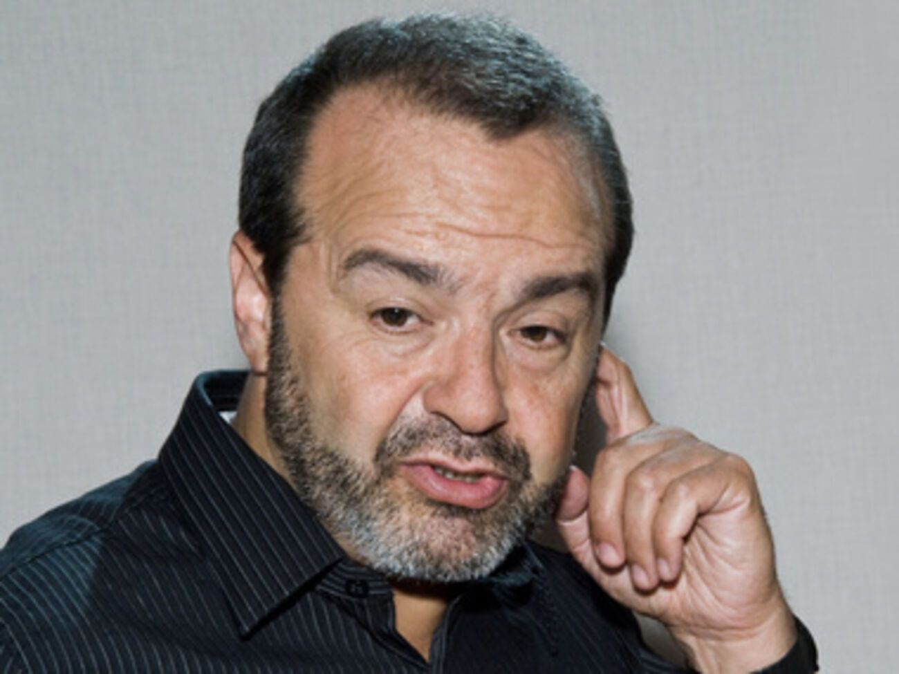 Шендерович: Сегодняшняя ситуация между нашими странами &ndash; это все вполне рукотворная вещь, вздутая, сознательно подгноенная и абсолютно циничная со стороны России