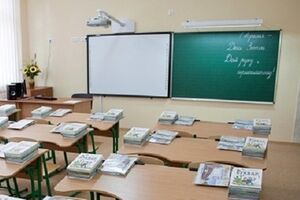 Планируется, что учителя Крыма пройдут в августе специальный экзамен на соответствие российским учебным стандартам