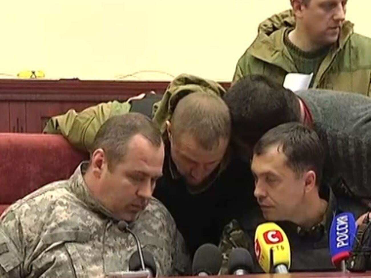 Болотов скрывается в здании СБУ Луганска