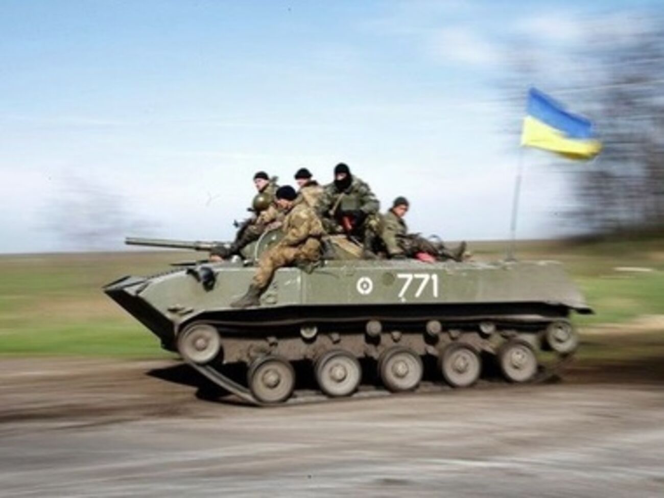 Ранее несколько бронемашин десанта перешли в руки сепаратистов