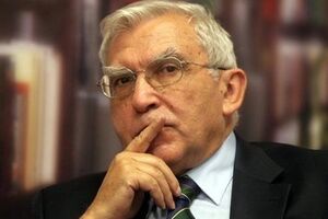 Адам Ротфельд