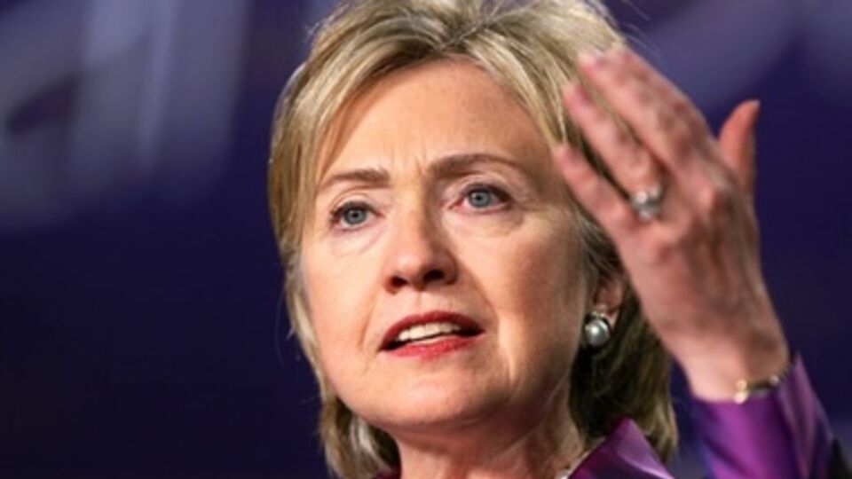 Хиллари Клинтон призвала ужесточить санкции против Кремля