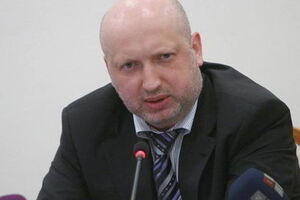 Турчинов: Мы не будем отступать перед террористической угрозой