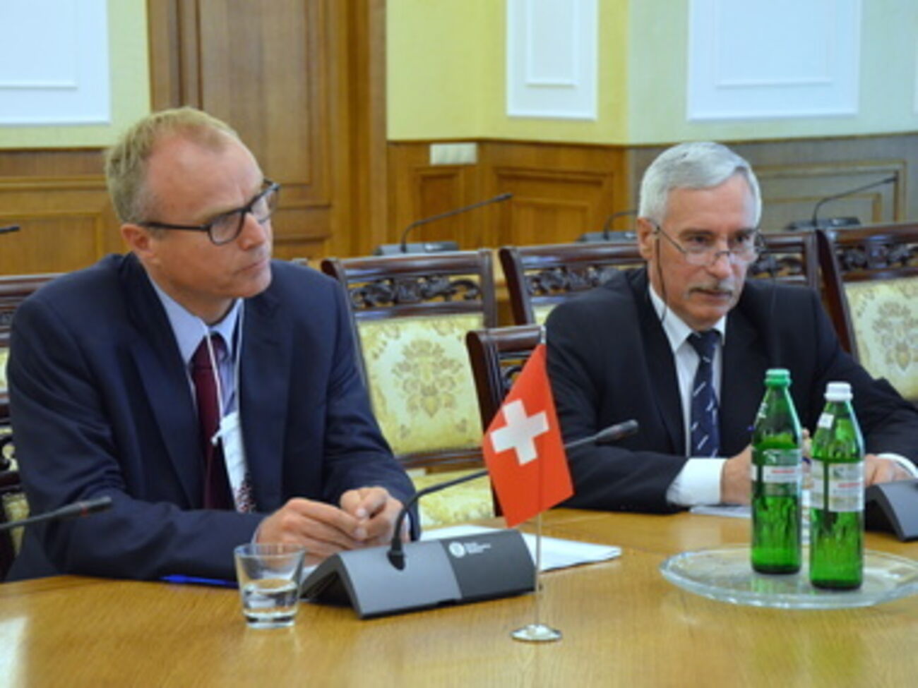 Представители Швейцарии обещали помочь с возвратом средств