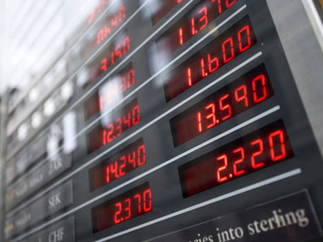 Фондовый рынок России обвалили новости о начале военных учений