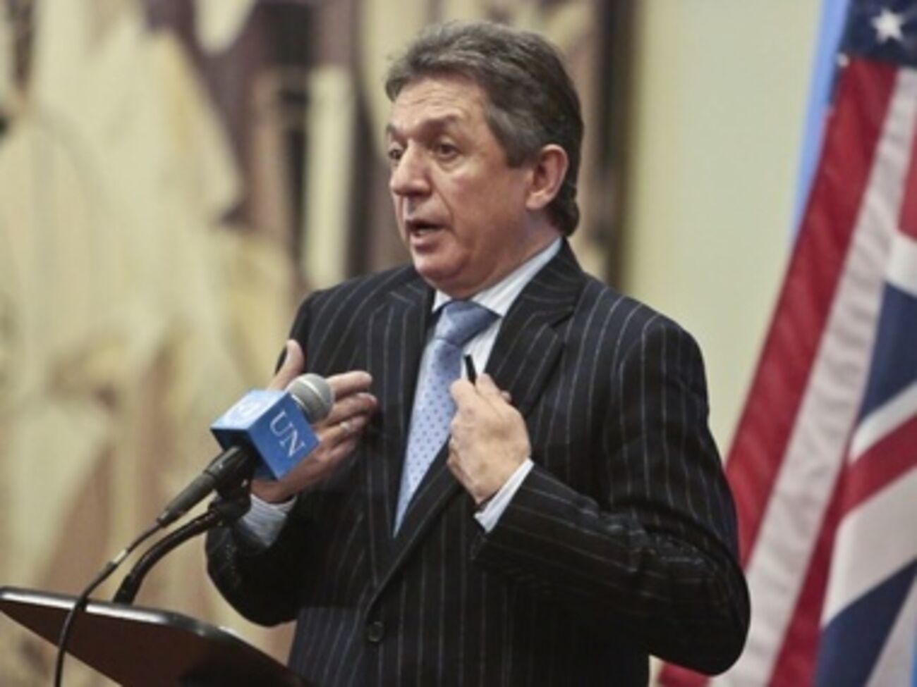 Юрий Сергеев
