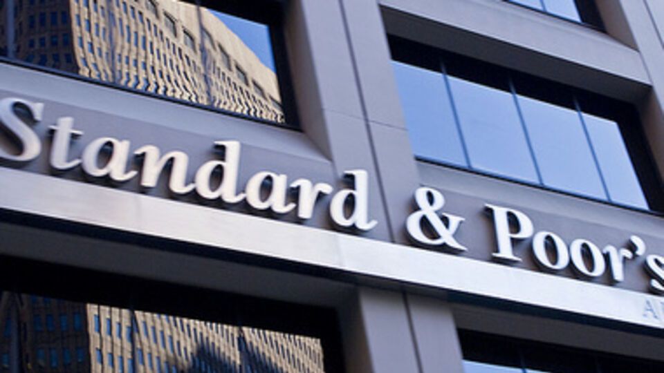 Кредитный рейтинг России продолжил падение