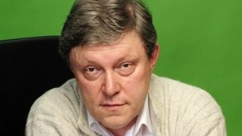 Путин пытается построить политическую автаркию, считает Явлинский