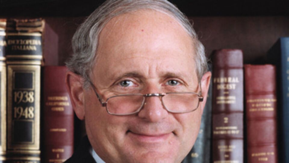 Карл Левин не исключил помощи в виде стрелкового оружия для украинских военных