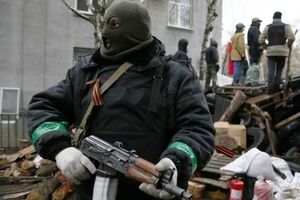 Сепаратисты увели львовского журналиста в здание горисполкома