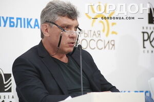 Немцов обвинил Путина в уничтожении федеративного устройства России