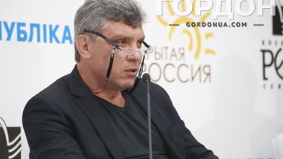 Немцов обвинил Путина в уничтожении федеративного устройства России