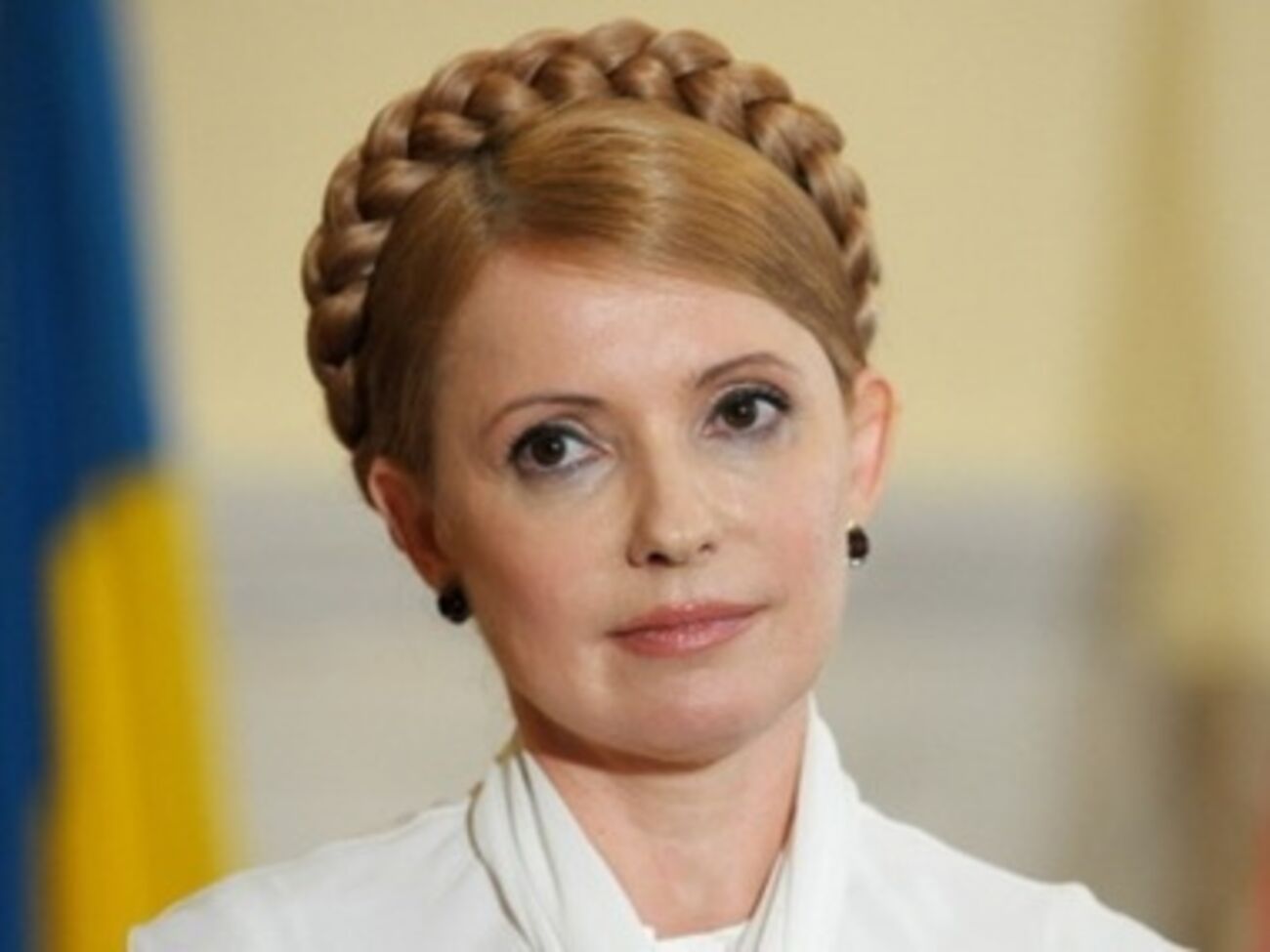 Юлия Тимошенко считает, что Украина не должна вступать в двусторонние переговоры с Россией