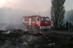 Пожар охватил площадь в тысячу квадратных метров