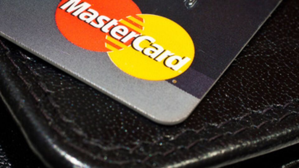 В России могут отключить платежные системы Visa и Mastercard