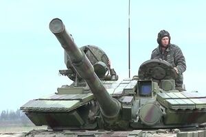 Непризнанное Приднестровье провело учения по вождению танков