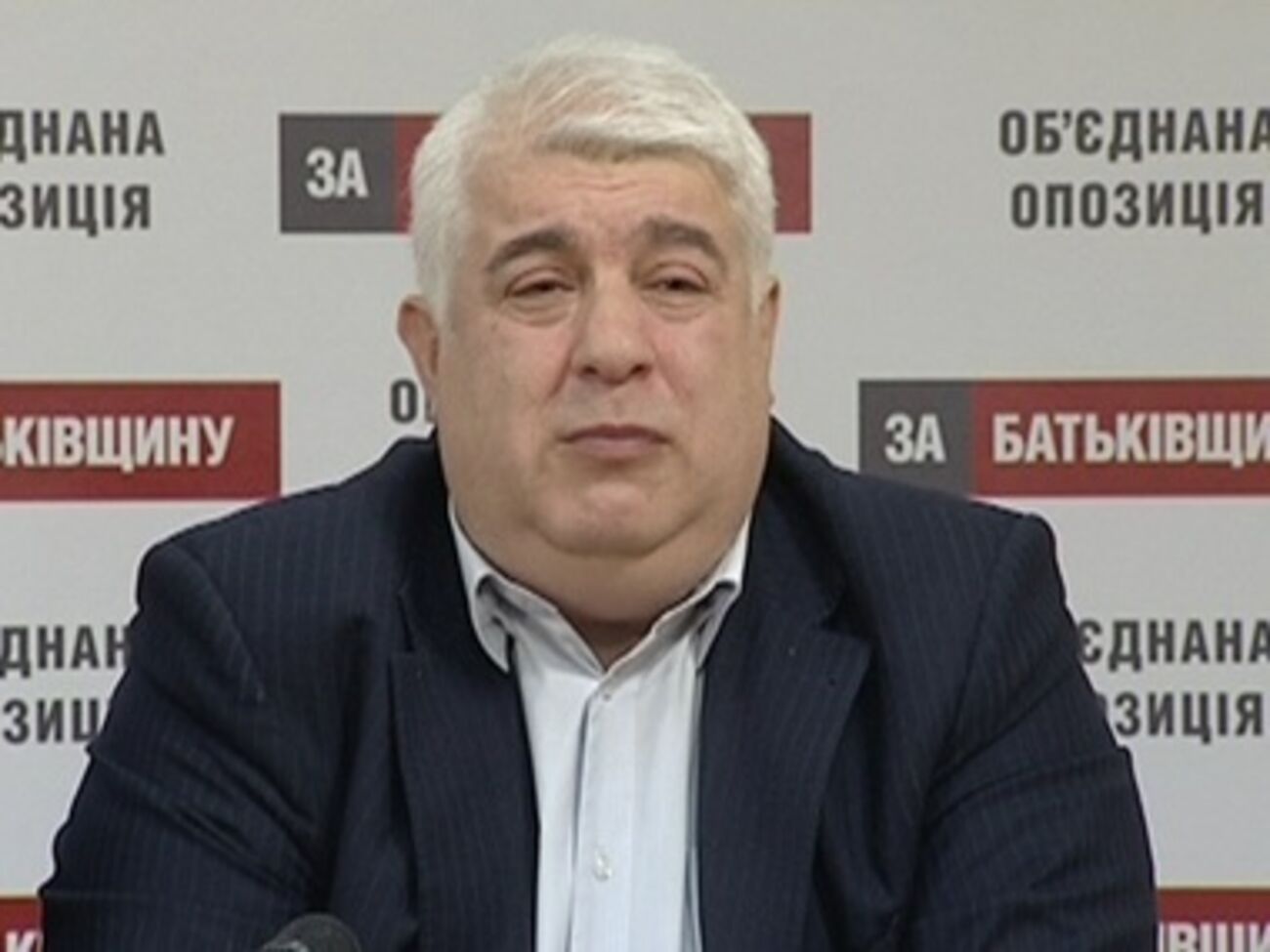 Александр Кирш считает, что Запад начнет действовать, когда РФ введет "миротворцев"