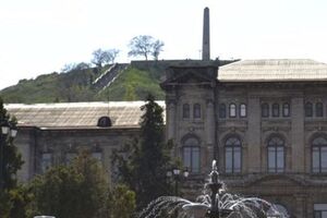 В Крыму продолжают работать фонтаны