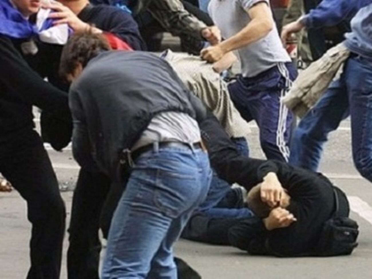 В драке пострадали всего 14 человек