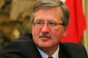 Бронислав Коморовский