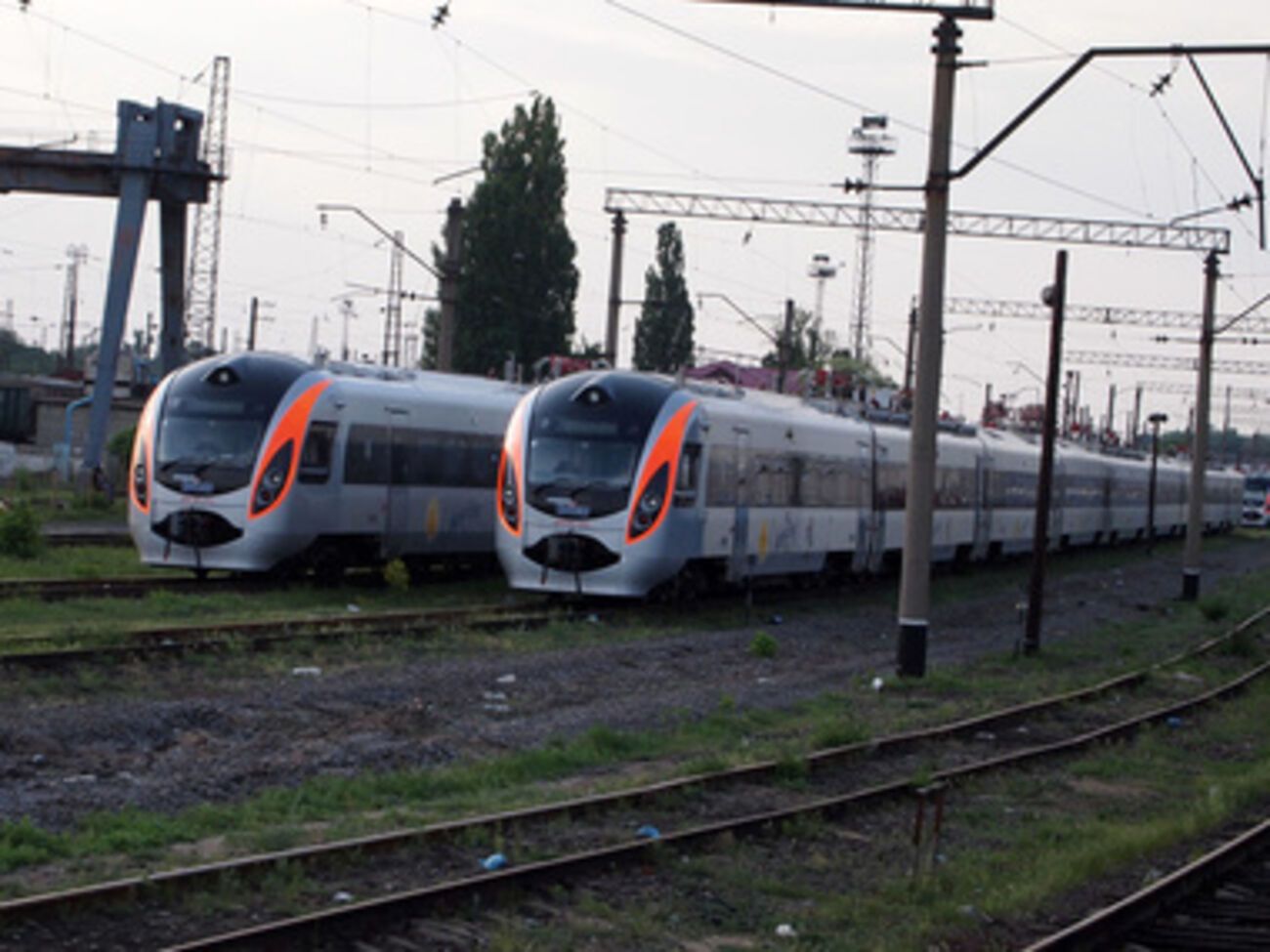 Все 10 электропоездов вернутся на маршруты до конца июля 2014 года