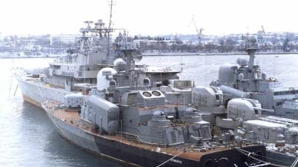 Россия возвращает Украине корабли