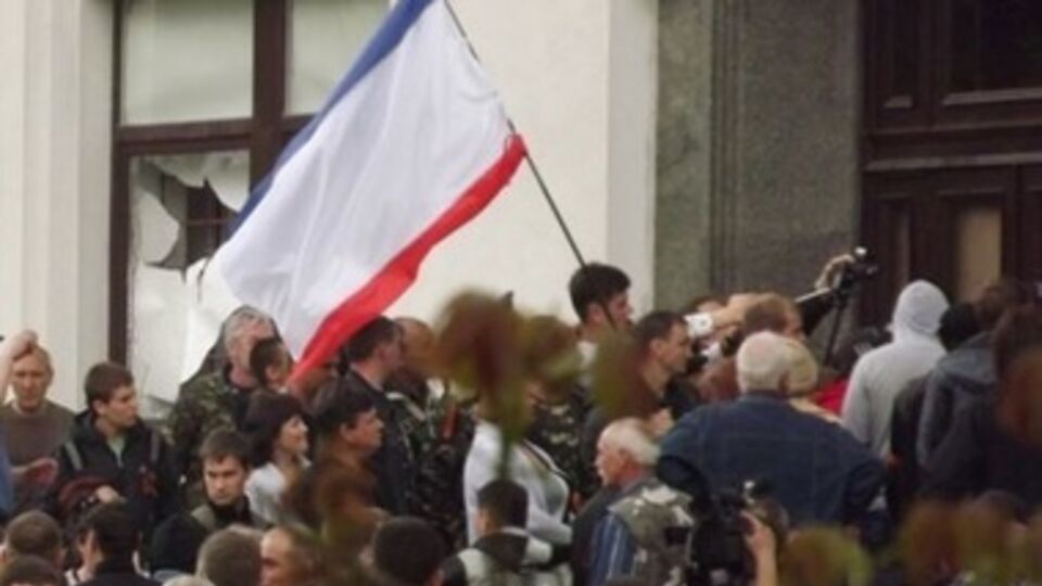 На штурм пришли около 2000 сепаратистов