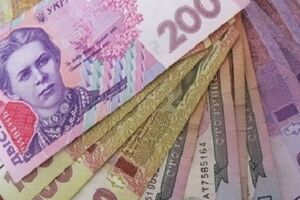 За вторник гривна немного укрепилась