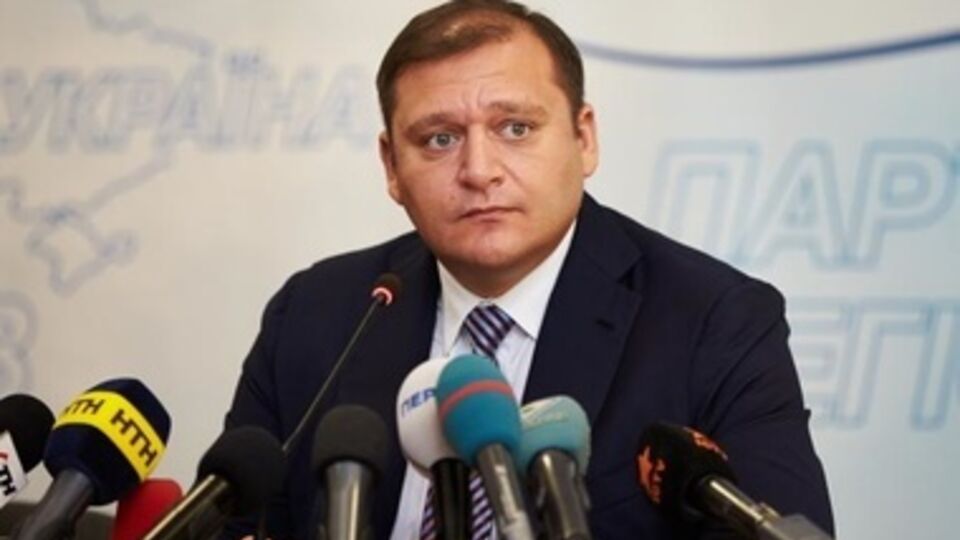 Михаил Добкин заявил, что не может полноценно проводить избирательную кампанию