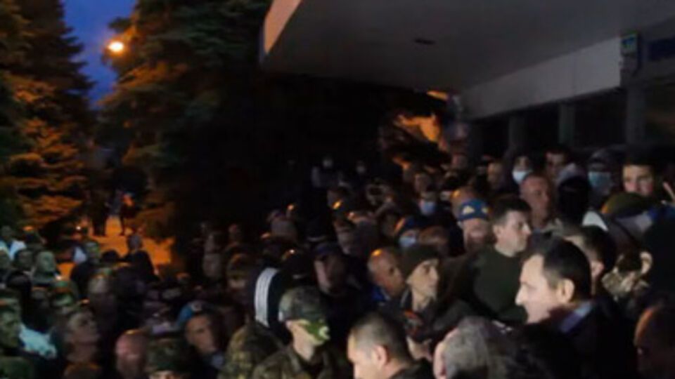 Многие сепаратисты одеты в камуфляжную форму