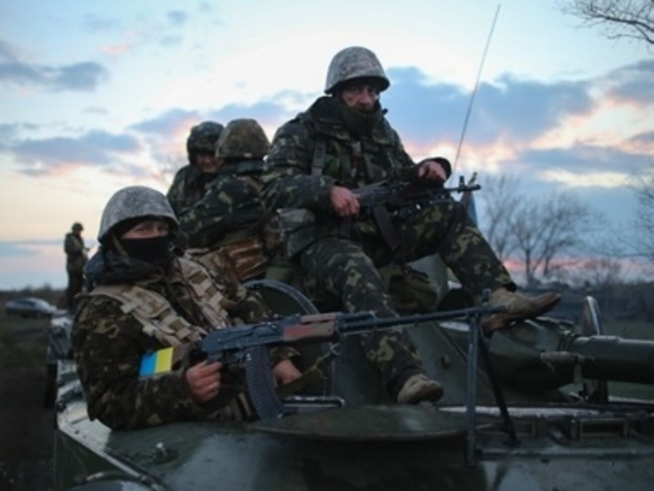 Спецподразделения МВД разблокировали два блокпоста