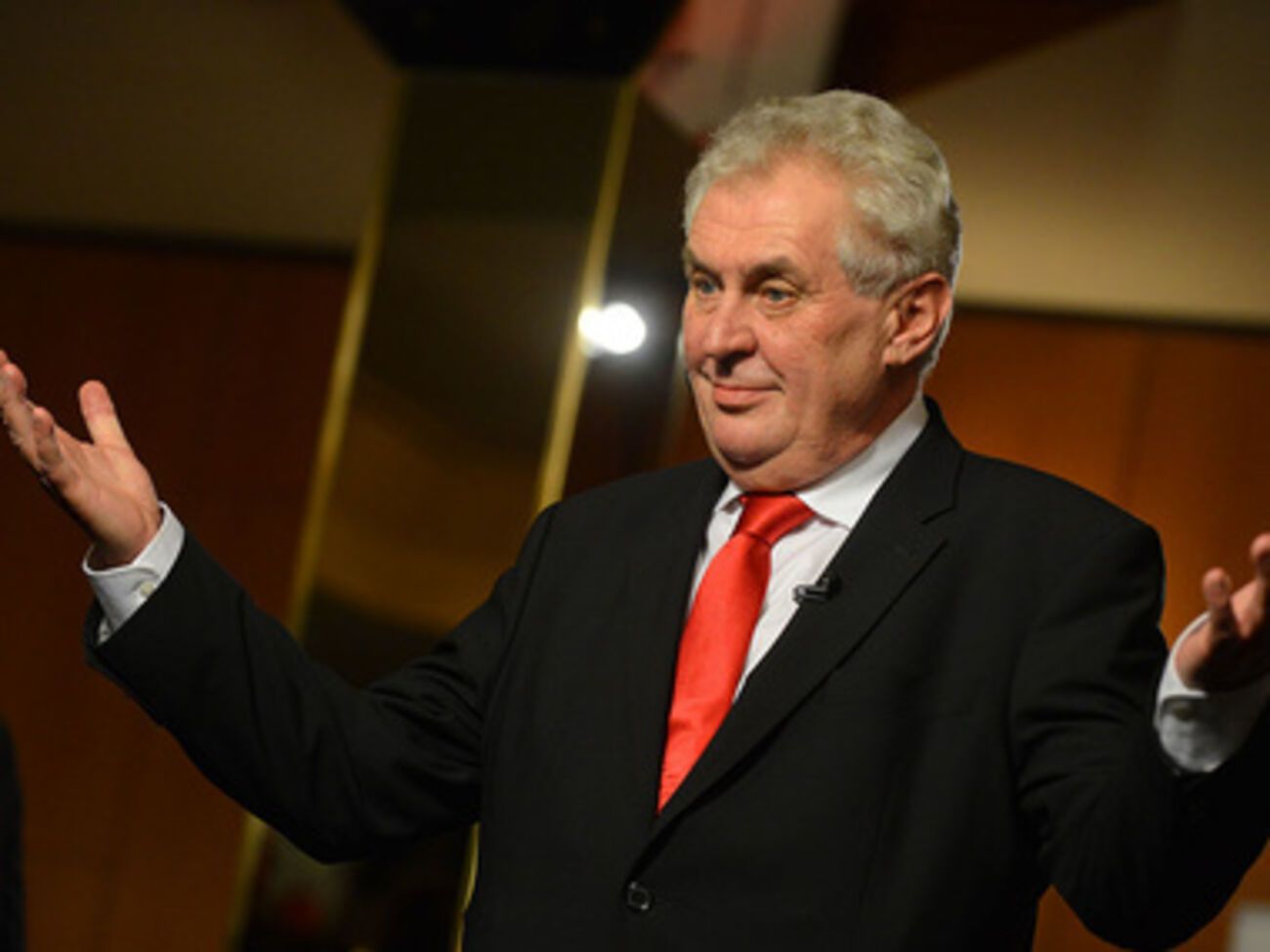 Милош Земан