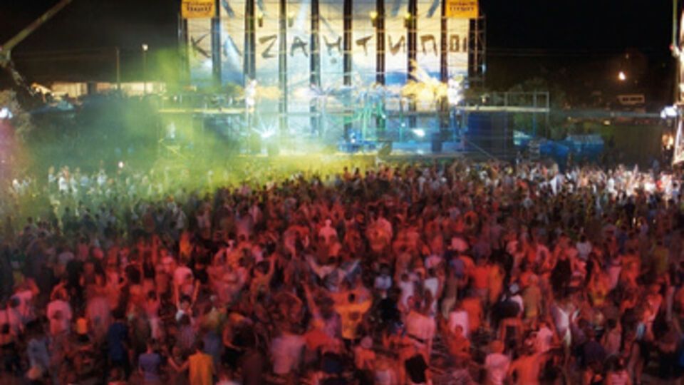 Жители Херсонской области просят перенести к ним фестиваль "Казантип"